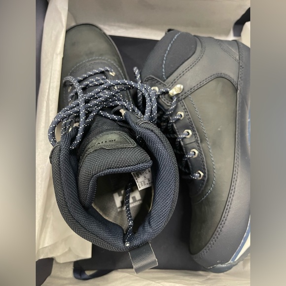 Helly Hansen Women’s Calgary Winter Boots Navy - Picture 2 of 5